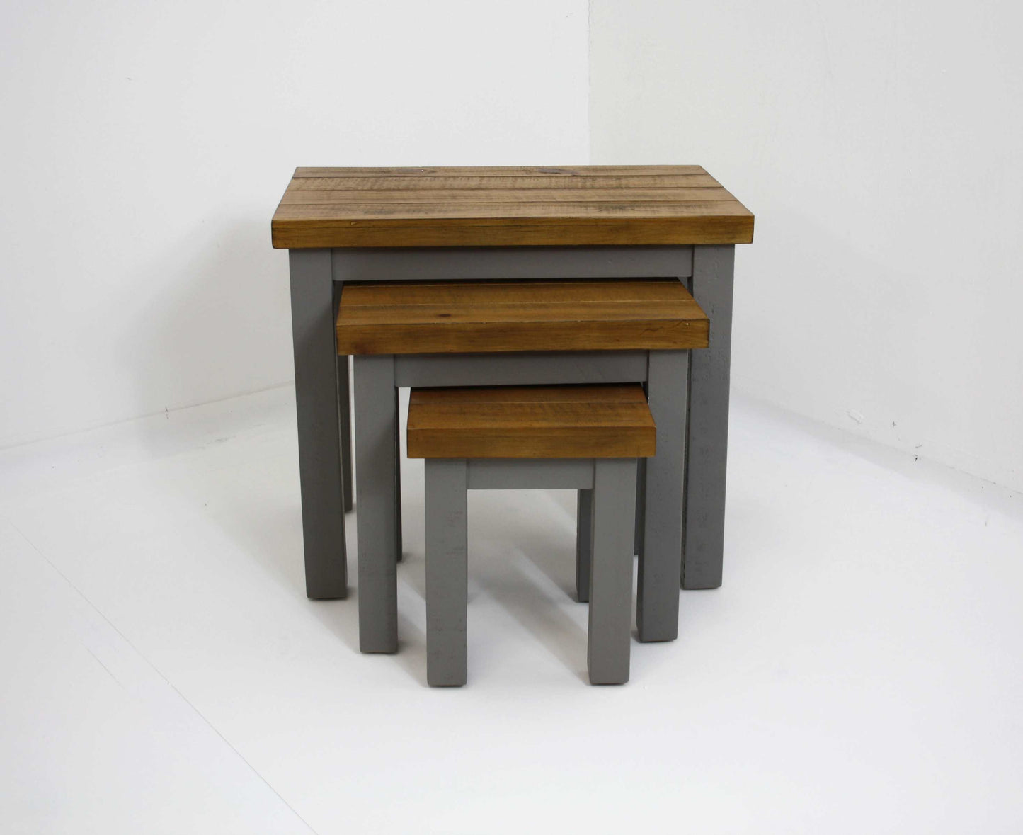 Deanland Nest of Tables
