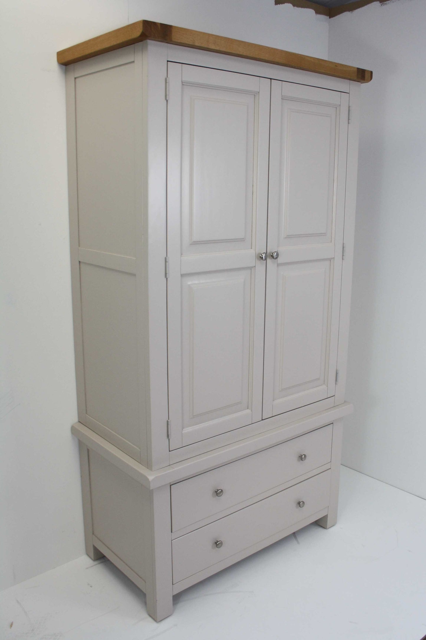 Bailey Oak 2 Door Robe