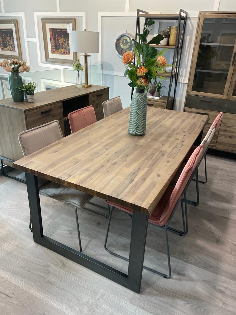 Franklin Dining Table