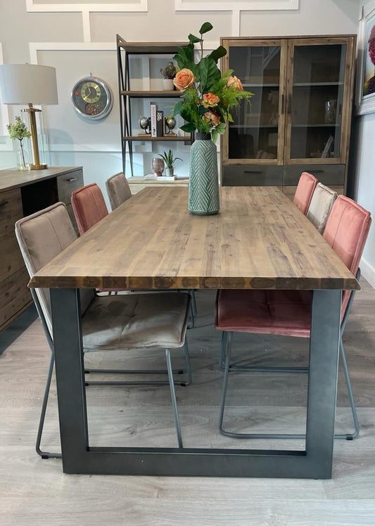 Franklin Dining Table