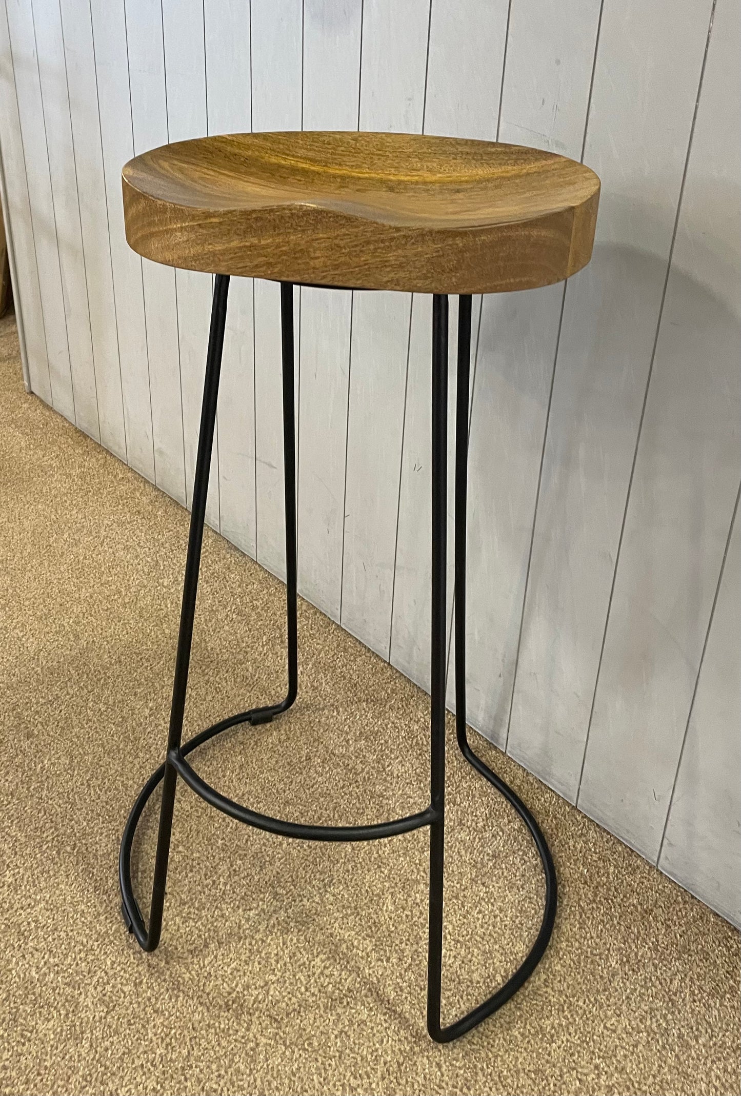 Iona bar stool