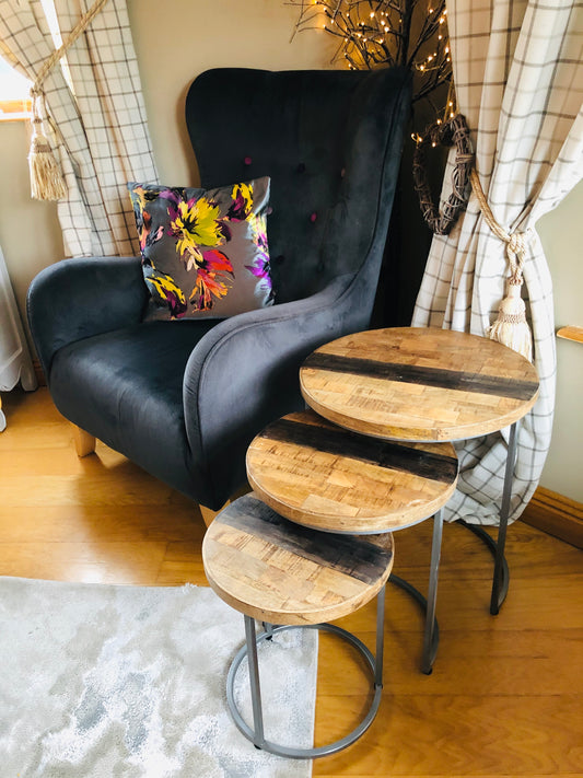 Voyager 3 nest of tables