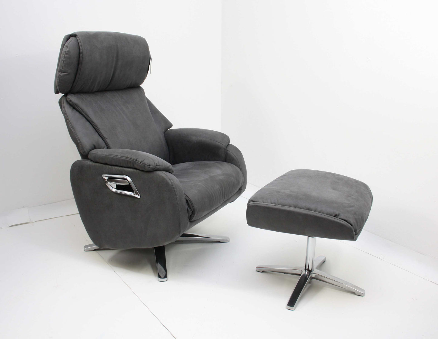 Relax Chair & Stool