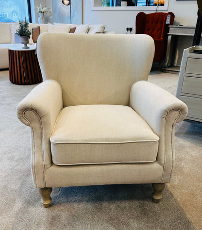 Clara linen Chair