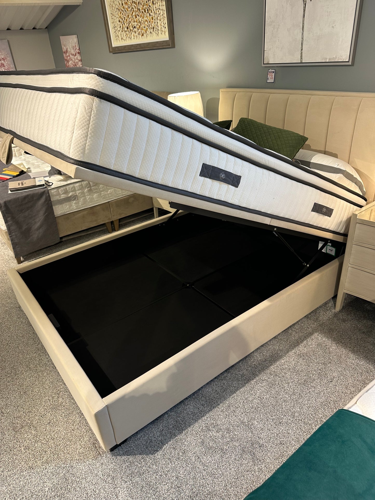 🤩 New Liberty Ottoman Fabric bed
