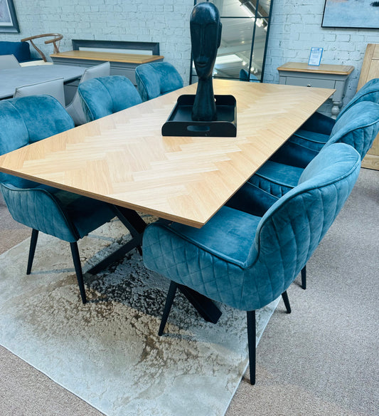 Augusta Dining Table