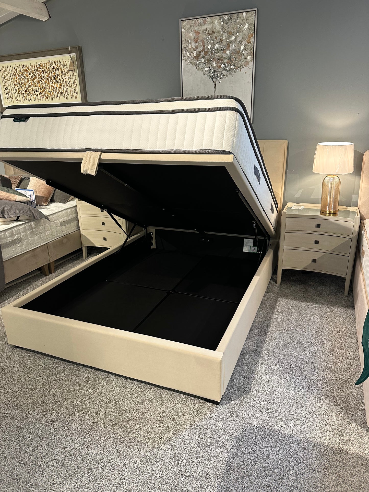 🤩 New Liberty Ottoman Fabric bed
