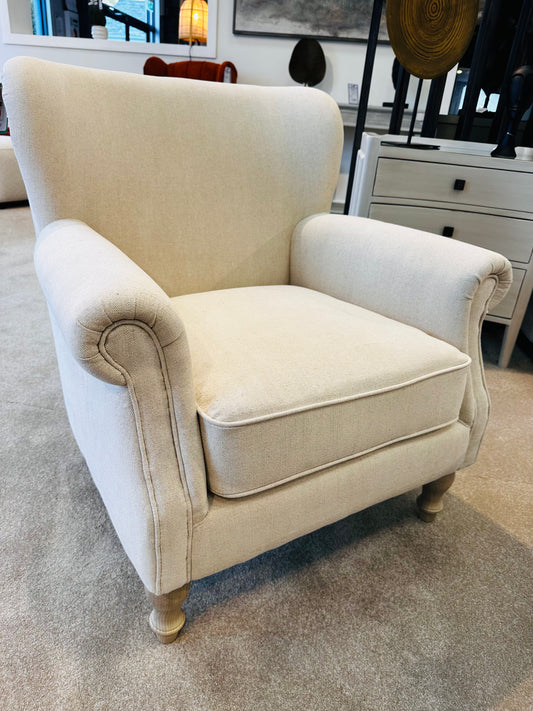 Clara linen Chair