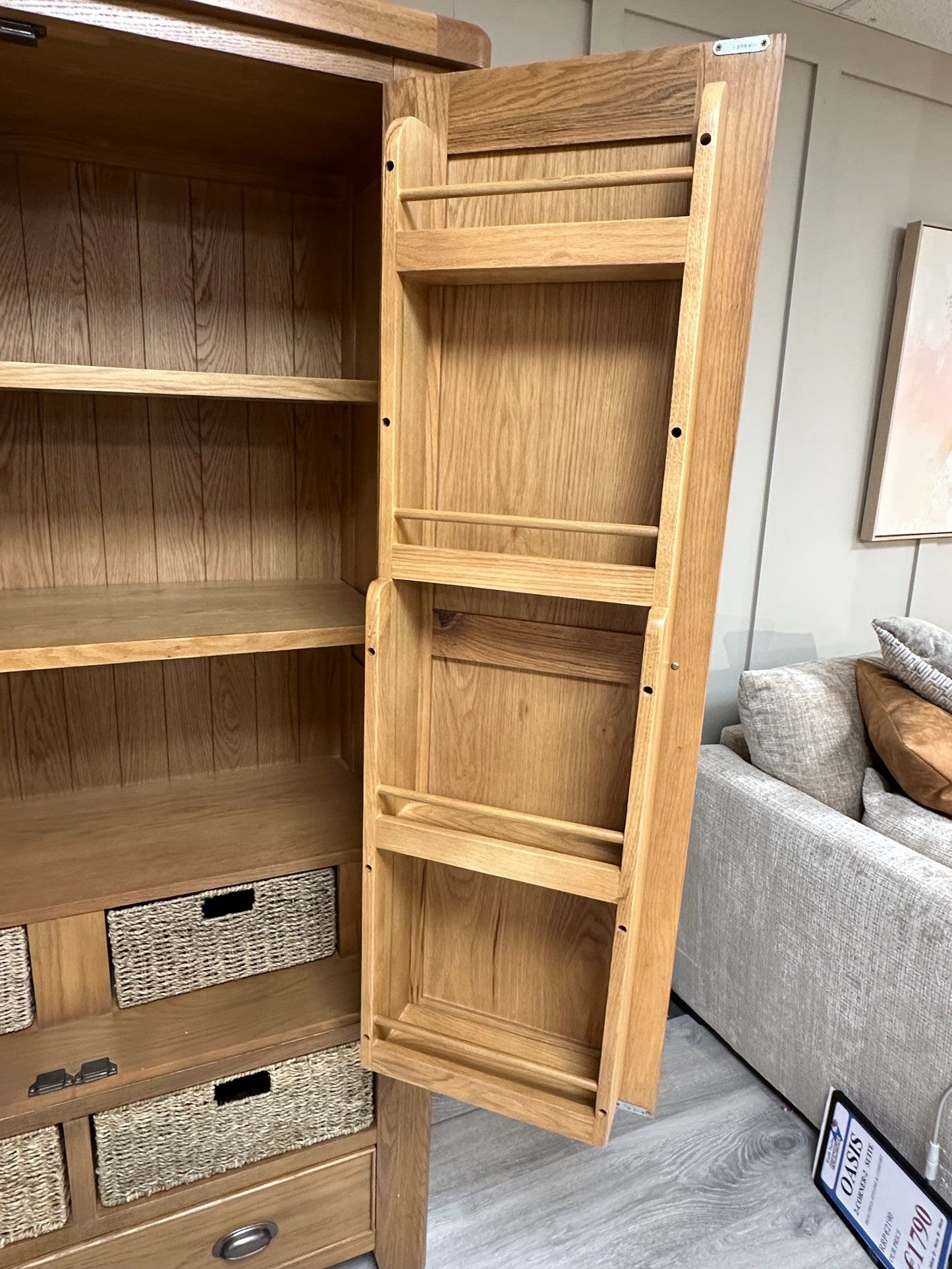 Stamford Oak Larder Unit