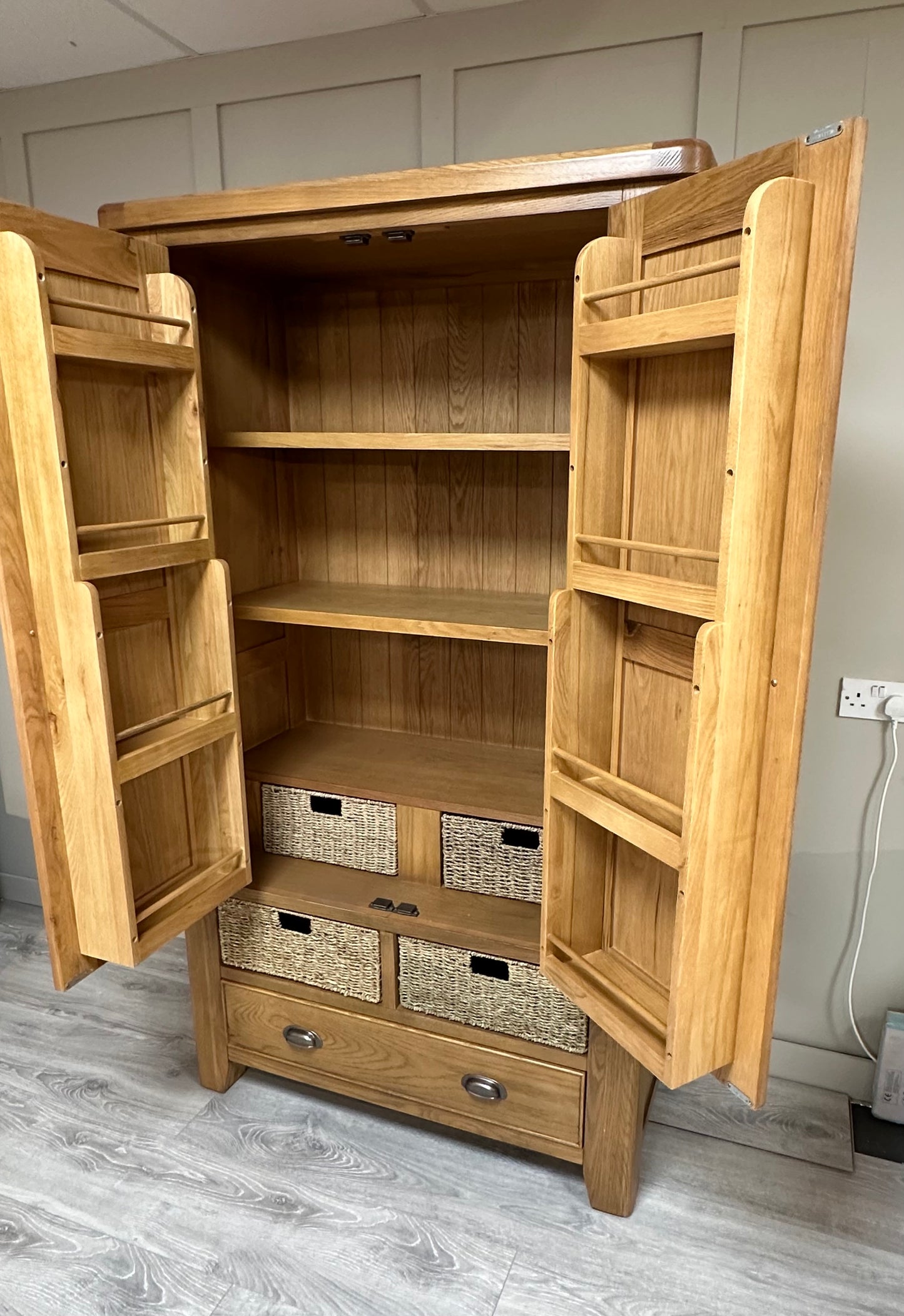 Stamford Oak Larder Unit