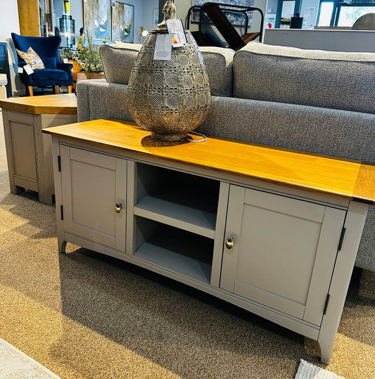 Logan  1.2 mt TV Unit