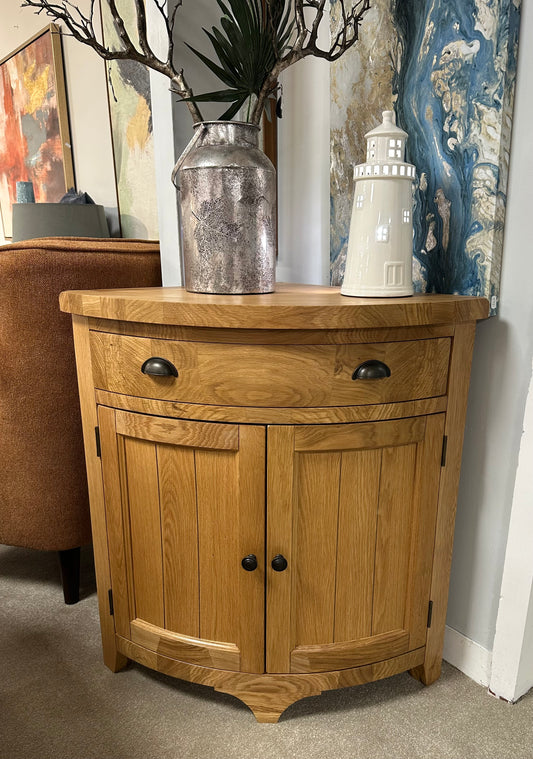 Burford  Corner Unit