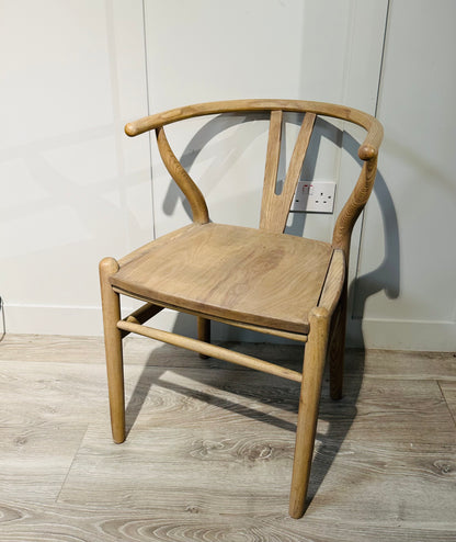 Wishbone solid seat dining chair