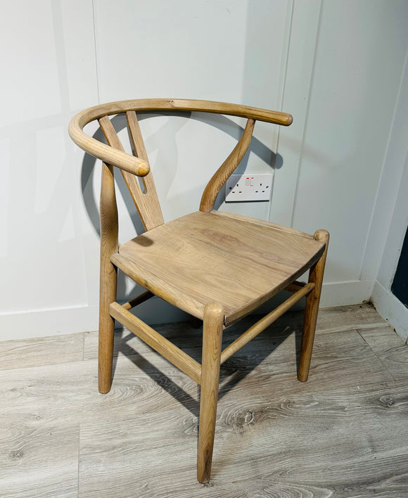 Wishbone solid seat dining chair