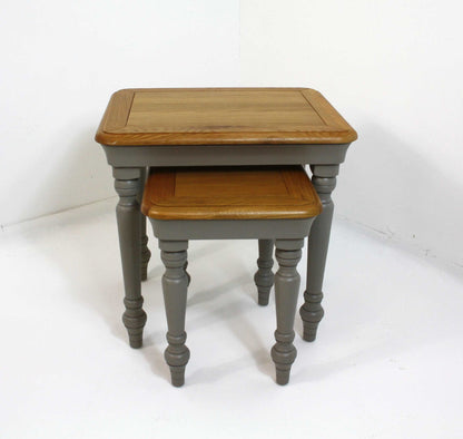 Bordeaux nest of 2 tables