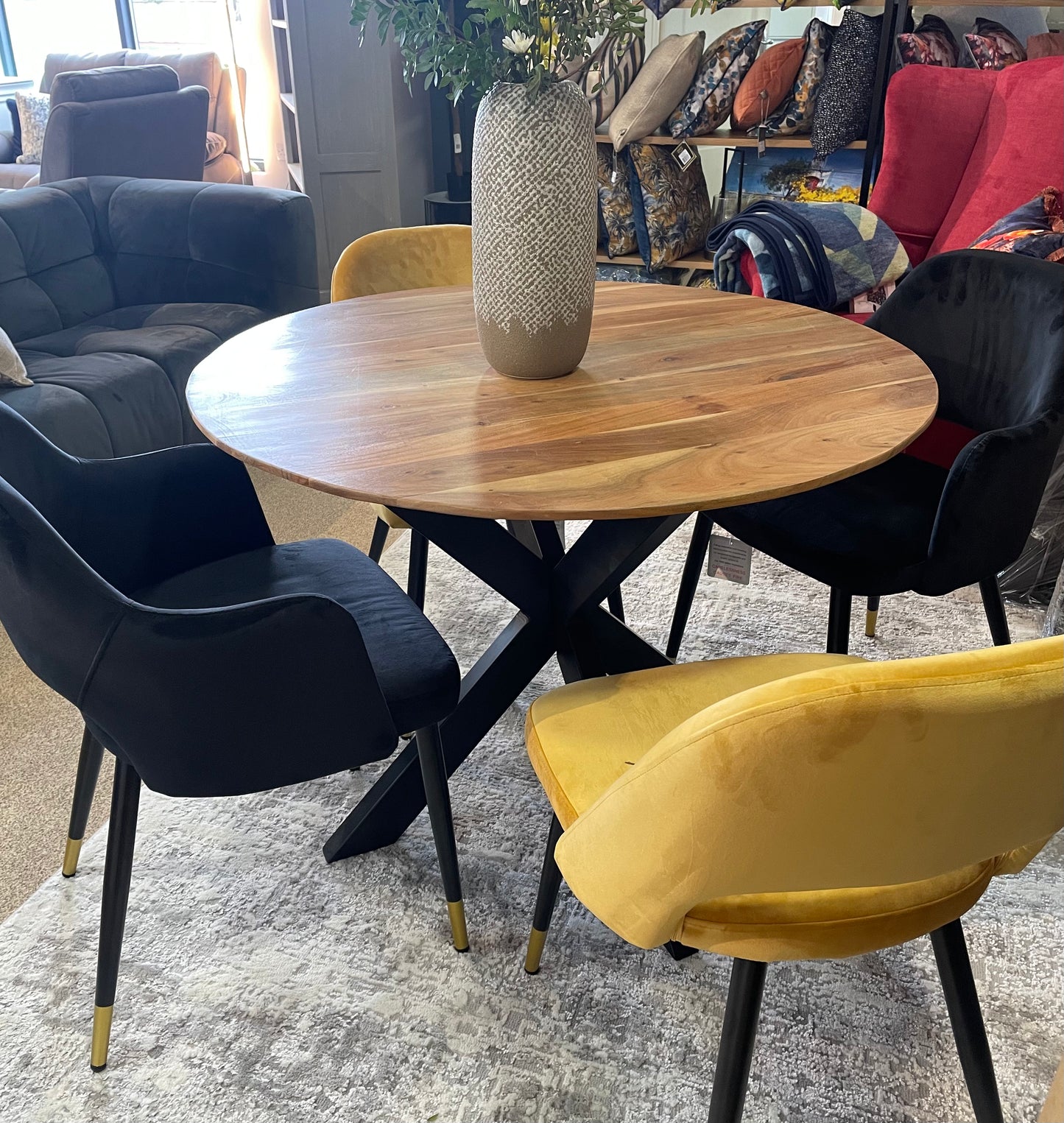 Mango Round Dining Table