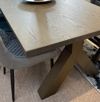 Y Leg Ethan 2.1 Mt Dining Table