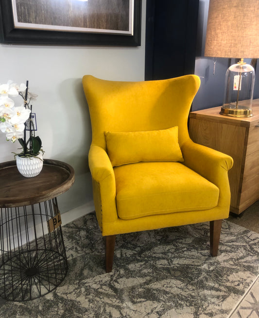 Merlon Mustard Chair