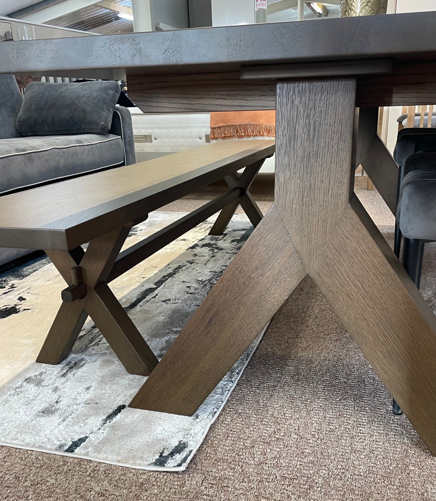 Y Leg Ethan 2.1 Mt Dining Table