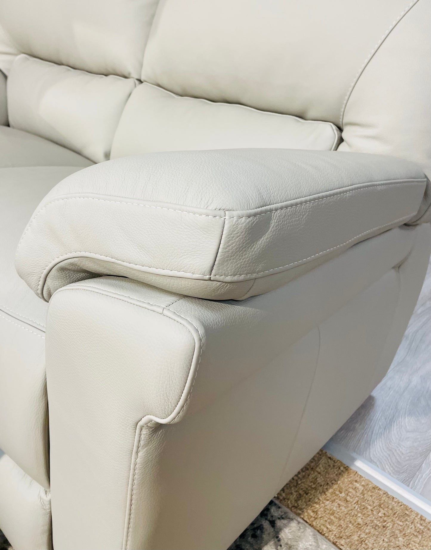 New Trend Douglas sofa