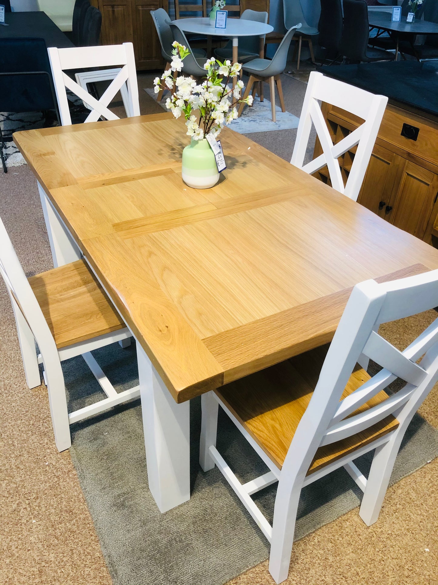 Ashley 1.4mt Extending Table