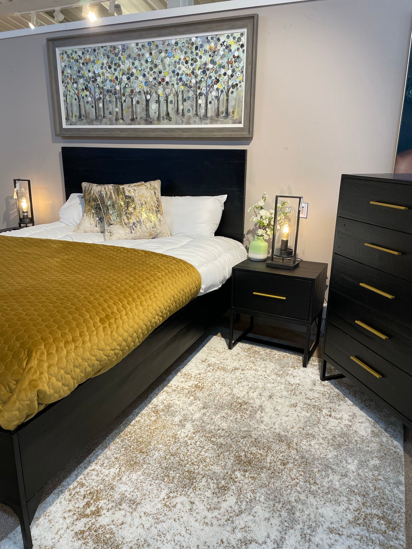 Leon Side Table