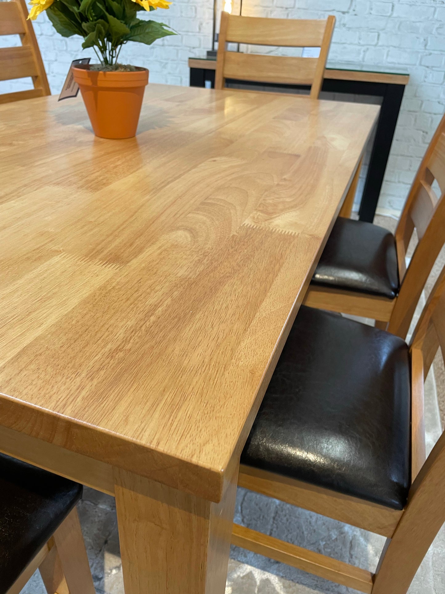 Douglas Dining Table & 6 Chairs