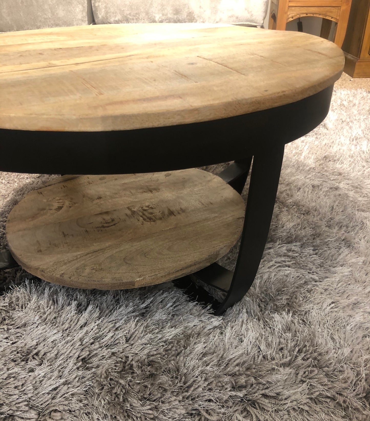 Vida Round Coffee Table