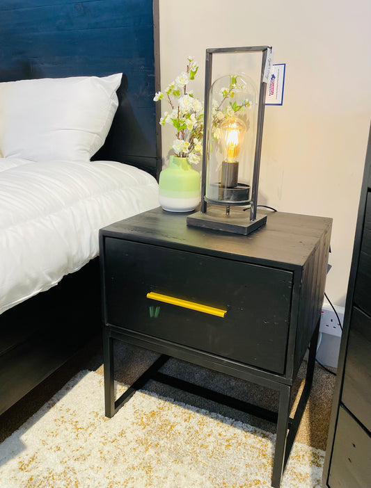 Leon Side Table